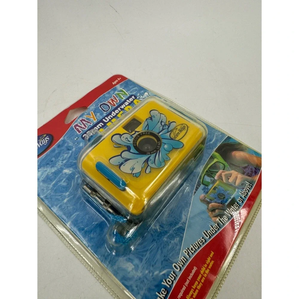 New SWIM WAYS MY‎ OWN 35mm Underwater Reusable Camera Sealed